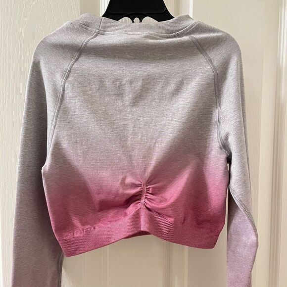 Gymshark Adapt Ombre Seamless Crop Top Pink and Gray Women's Size Small NWT - Picture 11 of 12